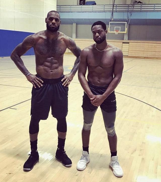 边后卫被迫 边后卫被迫